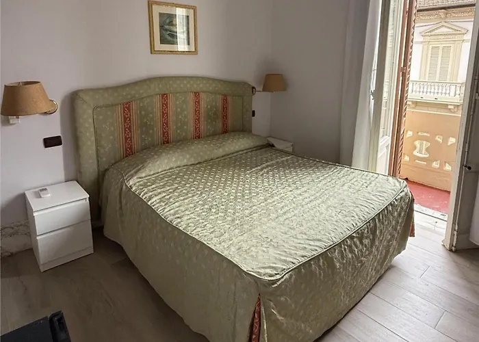 Ely * Βιαρέτζιο