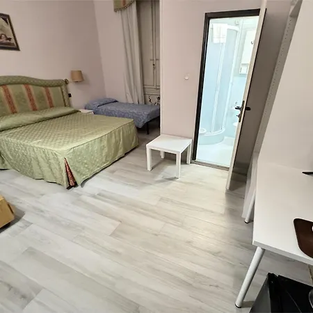 Ξενοδοχείο Ely Βιαρέτζιο