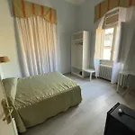 Ely Готель В'яреджо